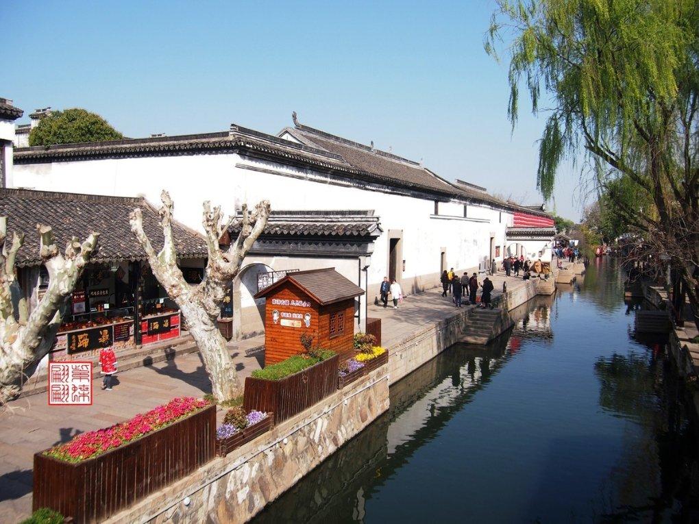 “龙”重登场！劳士顿表春节情人节双节龙款手表推荐